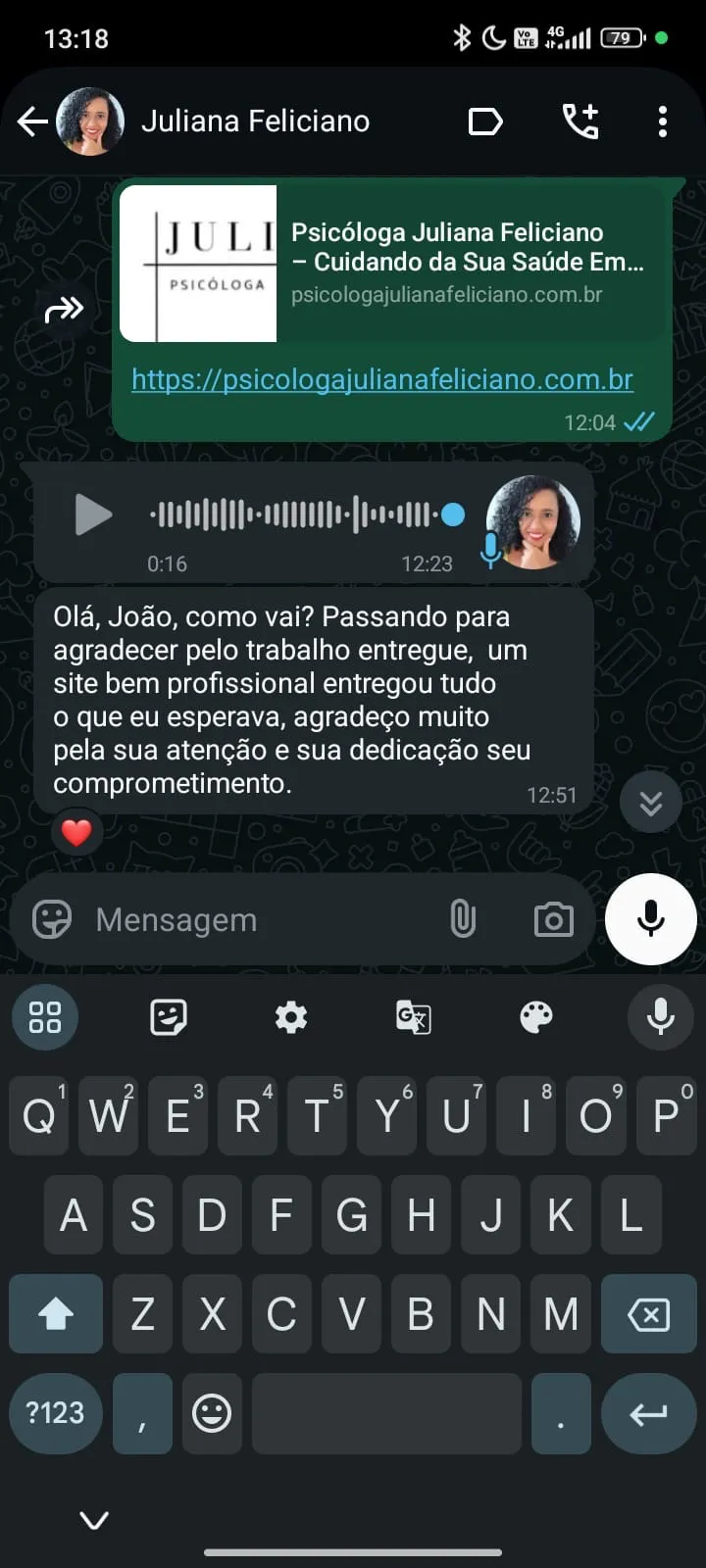 Mensagem da psicóloga Juliana Feliciano agradecendo pelo site profissional entregue, destacando a atenção, dedicação e o comprometimento da equipe Psi Empreendedor